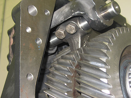 _Graphics/Web/Aux Section Assembly Range Cylinder Installation Step 5b.png